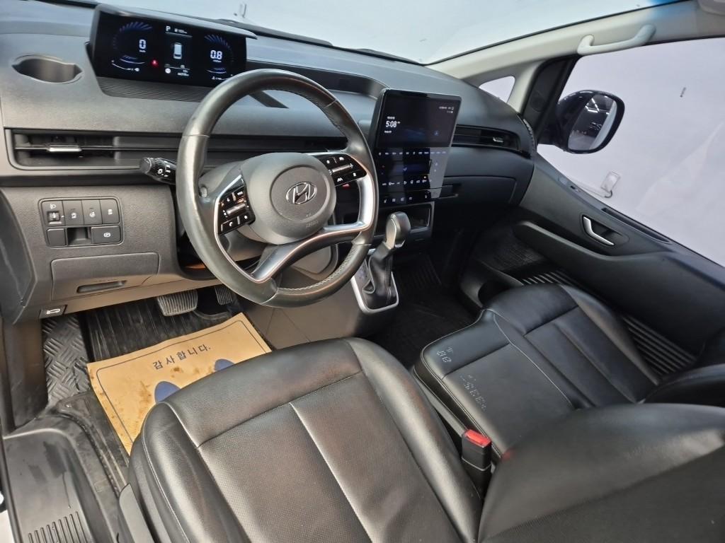 HYUNDAI Staria - Vista 7