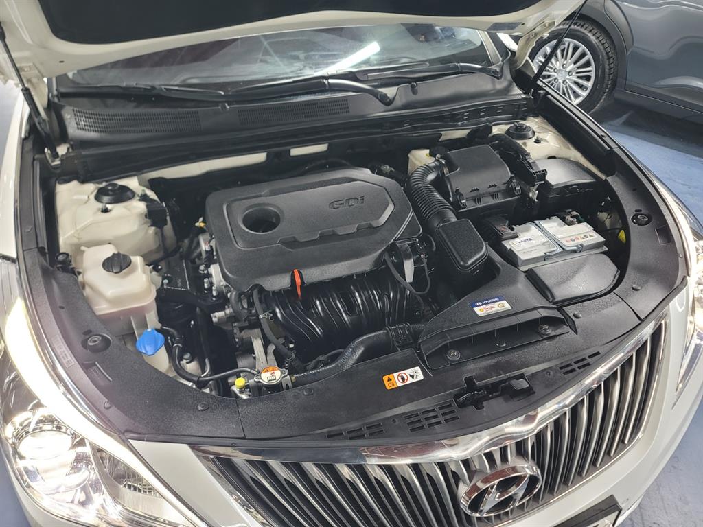 HYUNDAI Grandeur 2016 Blanco - Importación desde Corea - HF Imports Iquique - Foto 18