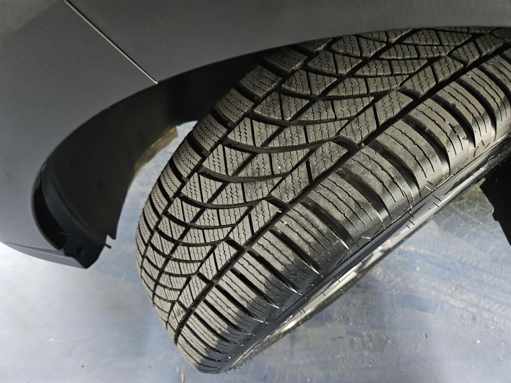 HYUNDAI Kona 2019 Gris - Importación desde Corea - HF Imports Iquique - Foto 19