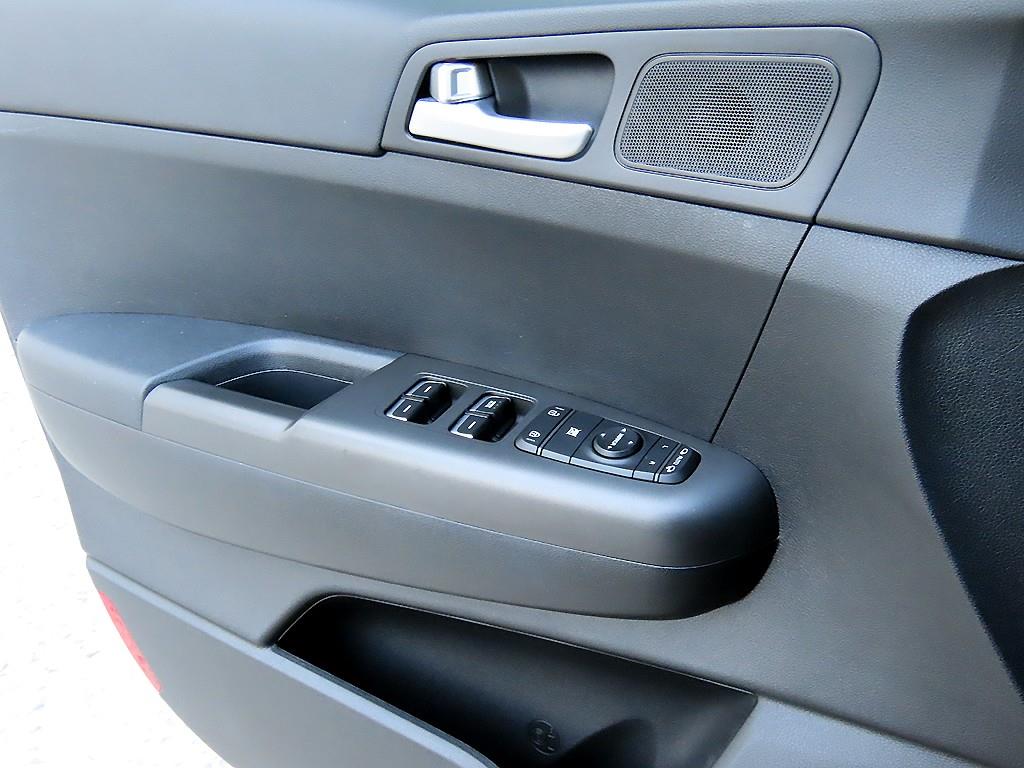 KIA Sportage - Vista 11