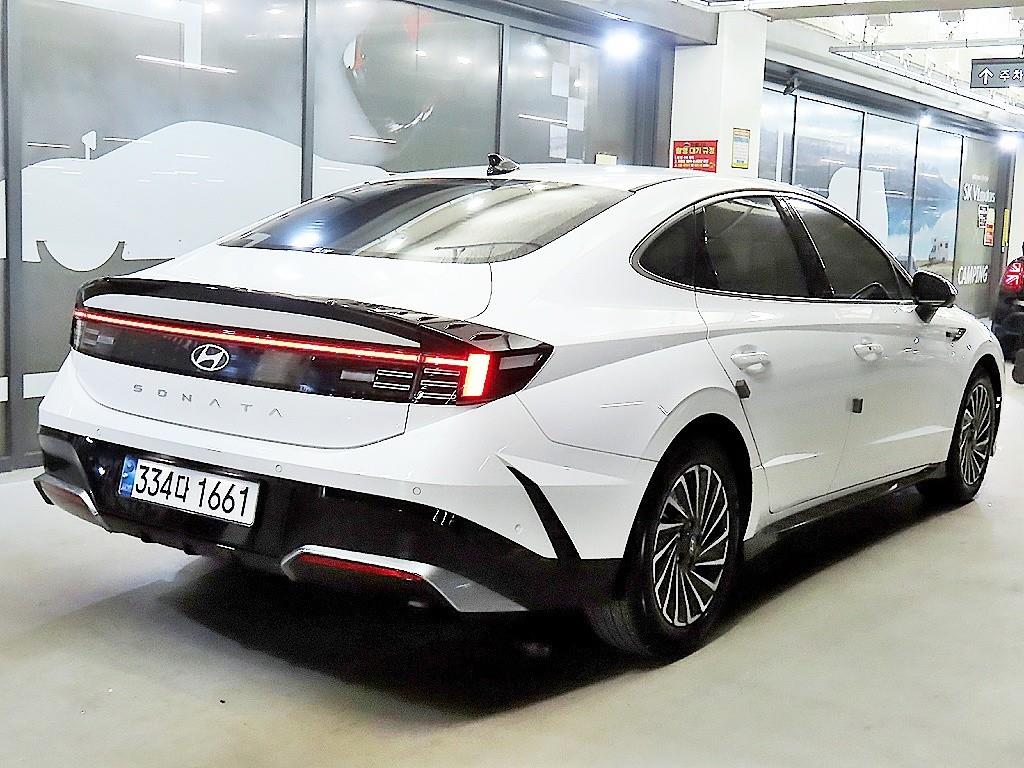 HYUNDAI Sonata - Vista 4