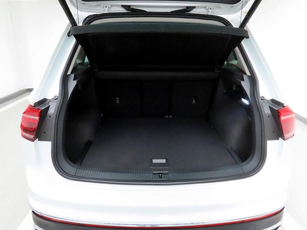 Volkswagen Tiguan - Vista 5