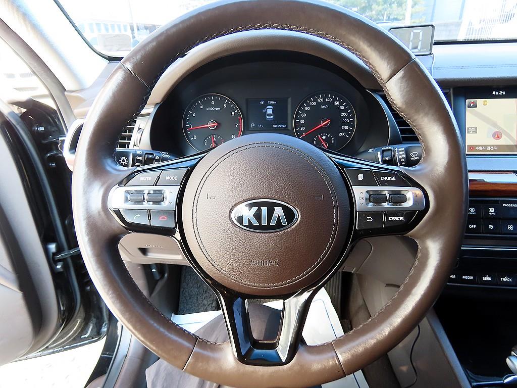 KIA K7 - Vista 8