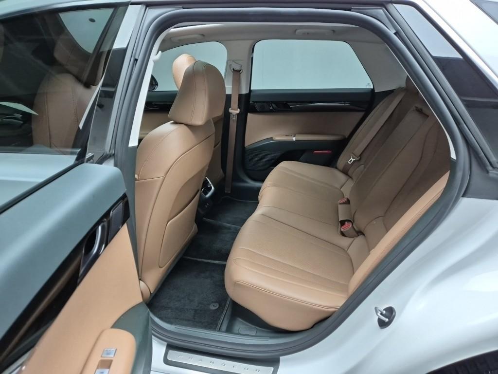 HYUNDAI Grandeur 2024 Blanco - Importación desde Corea - HF Imports Iquique - Foto 14