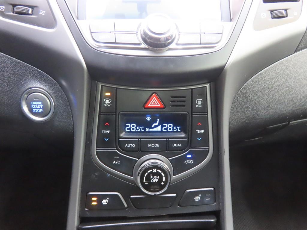 HYUNDAI Avante - Vista 12