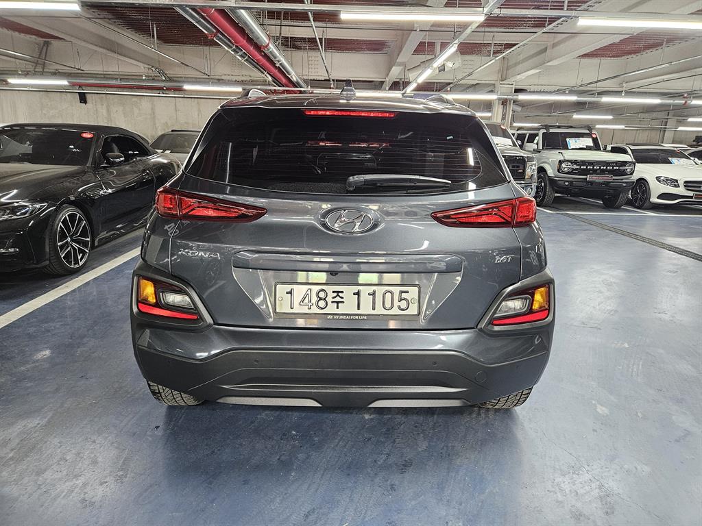 HYUNDAI Kona - Vista 4