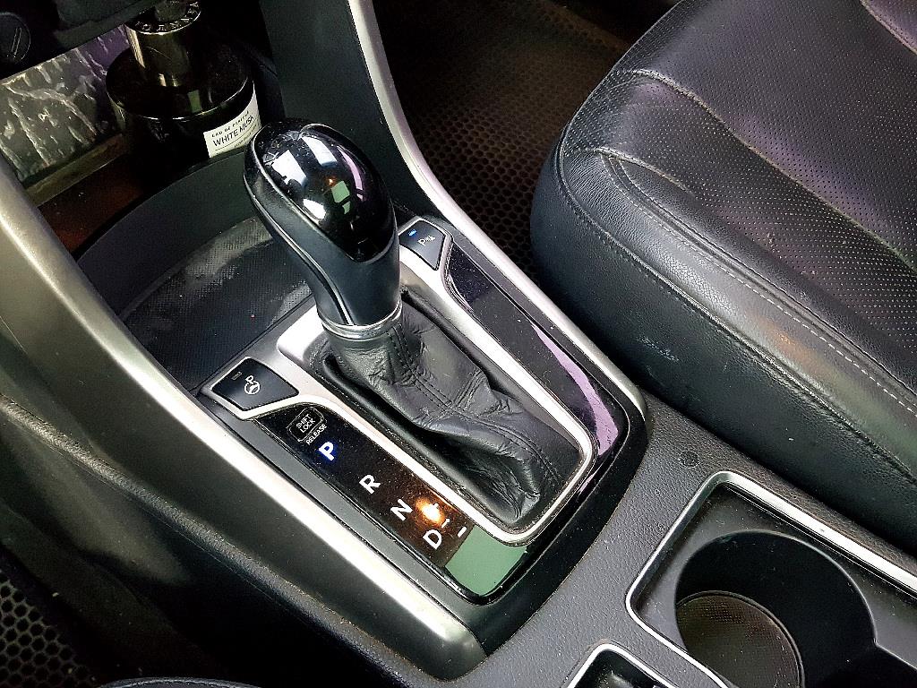 HYUNDAI i30 2012 Blanco - Importación desde Corea - HF Imports Iquique - Foto 13