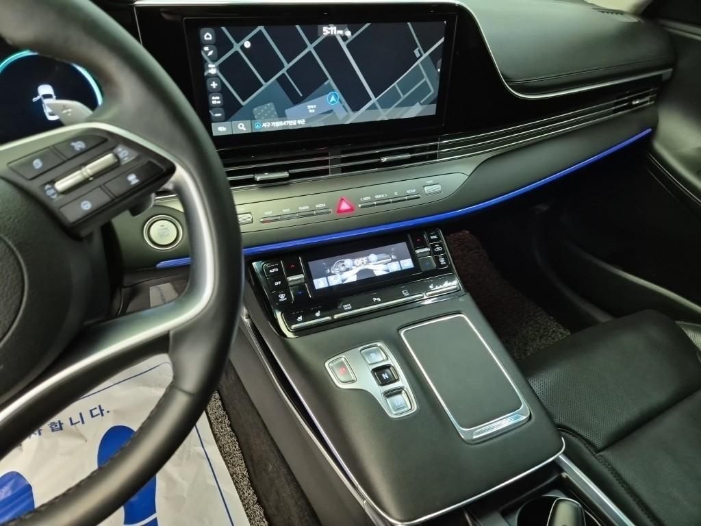 HYUNDAI Grandeur - Vista 10