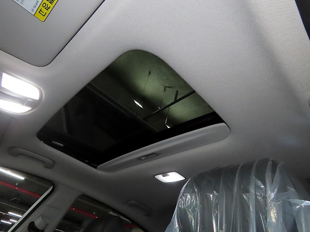 HYUNDAI Avante 2019 Blanco - Importación desde Corea - HF Imports Iquique - Foto 17