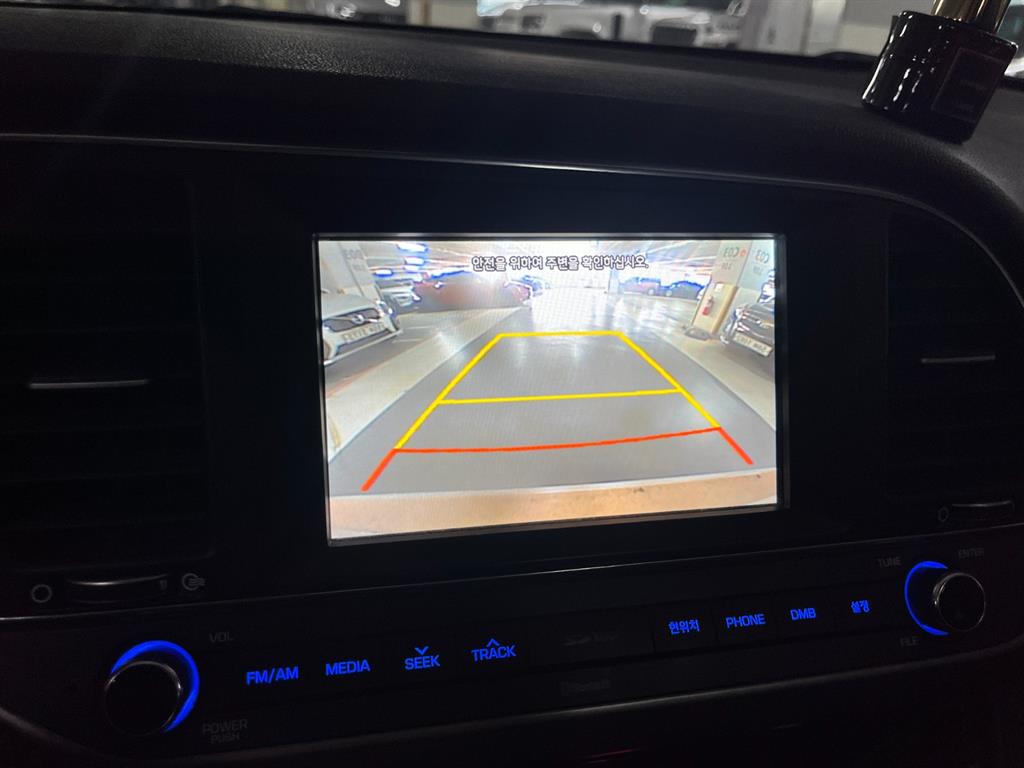 HYUNDAI Avante - Vista 11