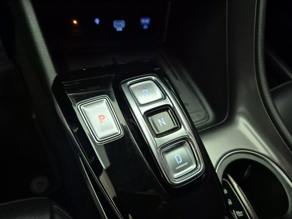 HYUNDAI Sonata - Vista 8