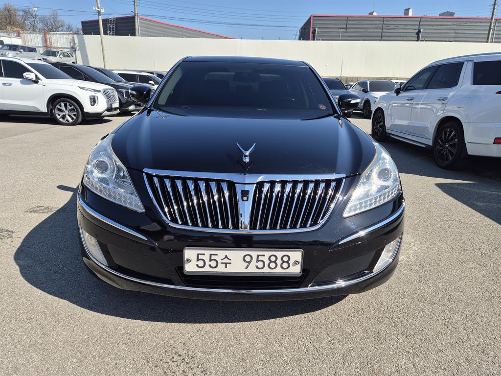 HYUNDAI Equus - Vista 2