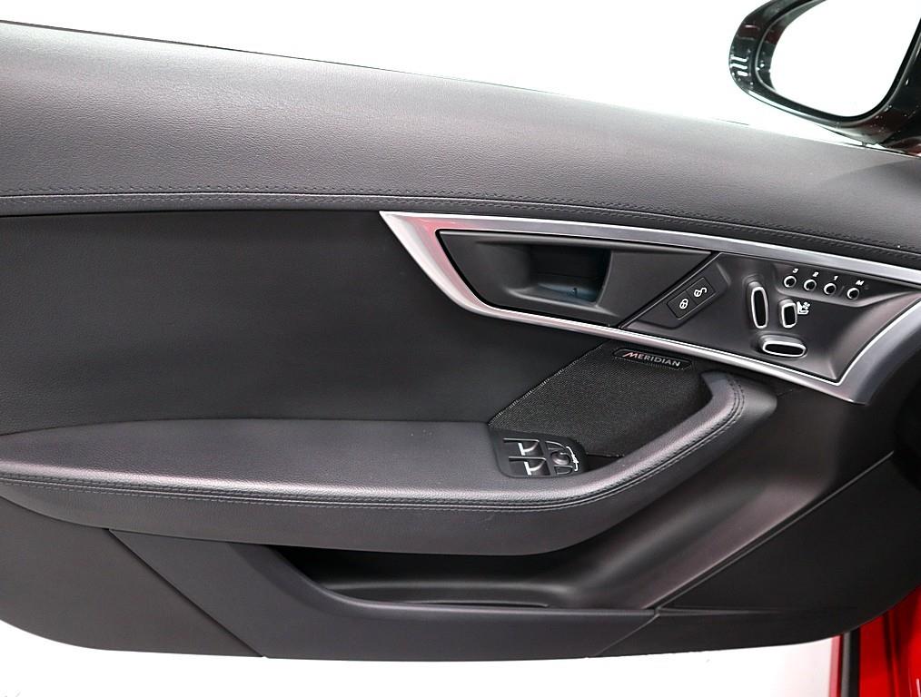 Jaguar F-TYPE - Vista 8