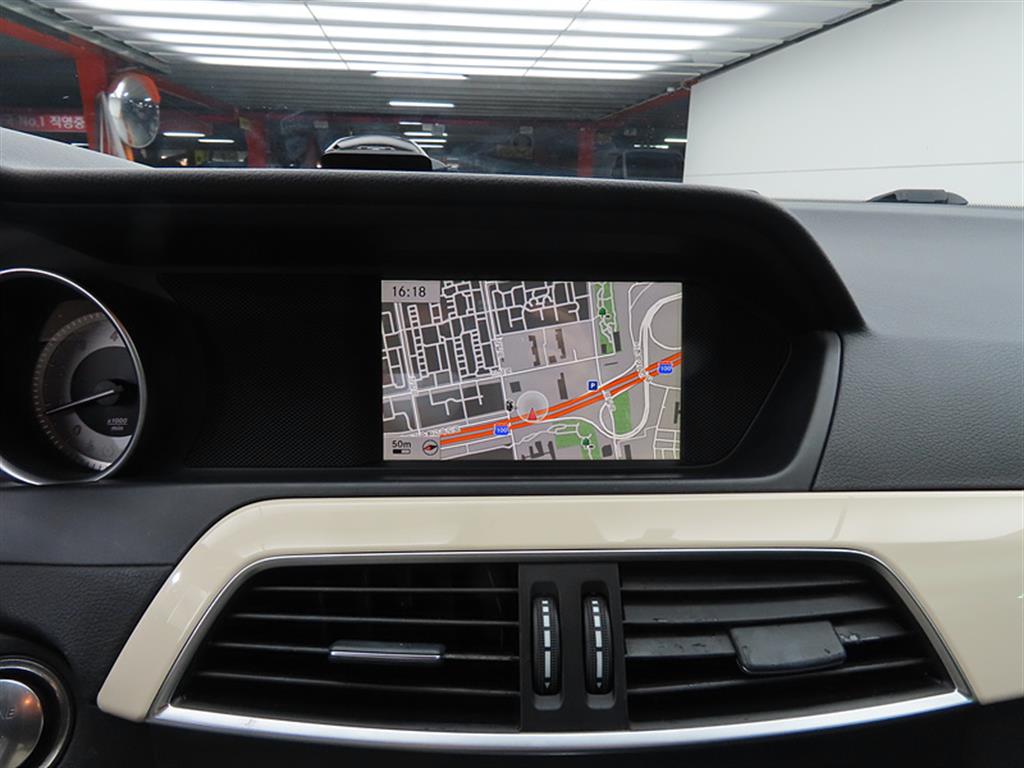 Mercedes Benz C Class 2013 Gris - Importación desde Corea - HF Imports Iquique - Foto 14