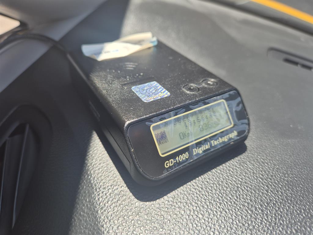 HYUNDAI Starex 2020 Amarillo - Importación desde Corea - HF Imports Iquique - Foto 18