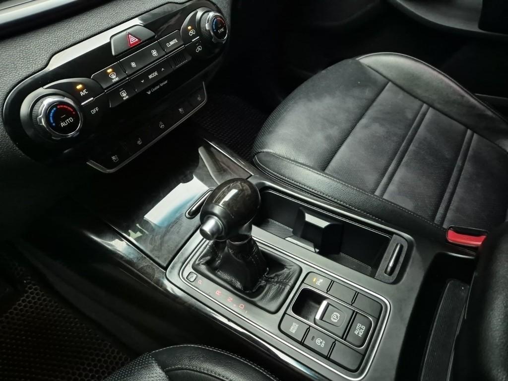 KIA Sorento - Vista 8