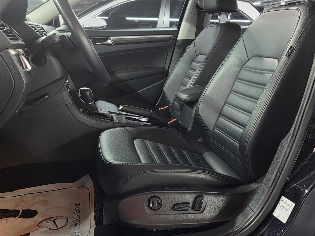 Volkswagen Passat - Vista 10