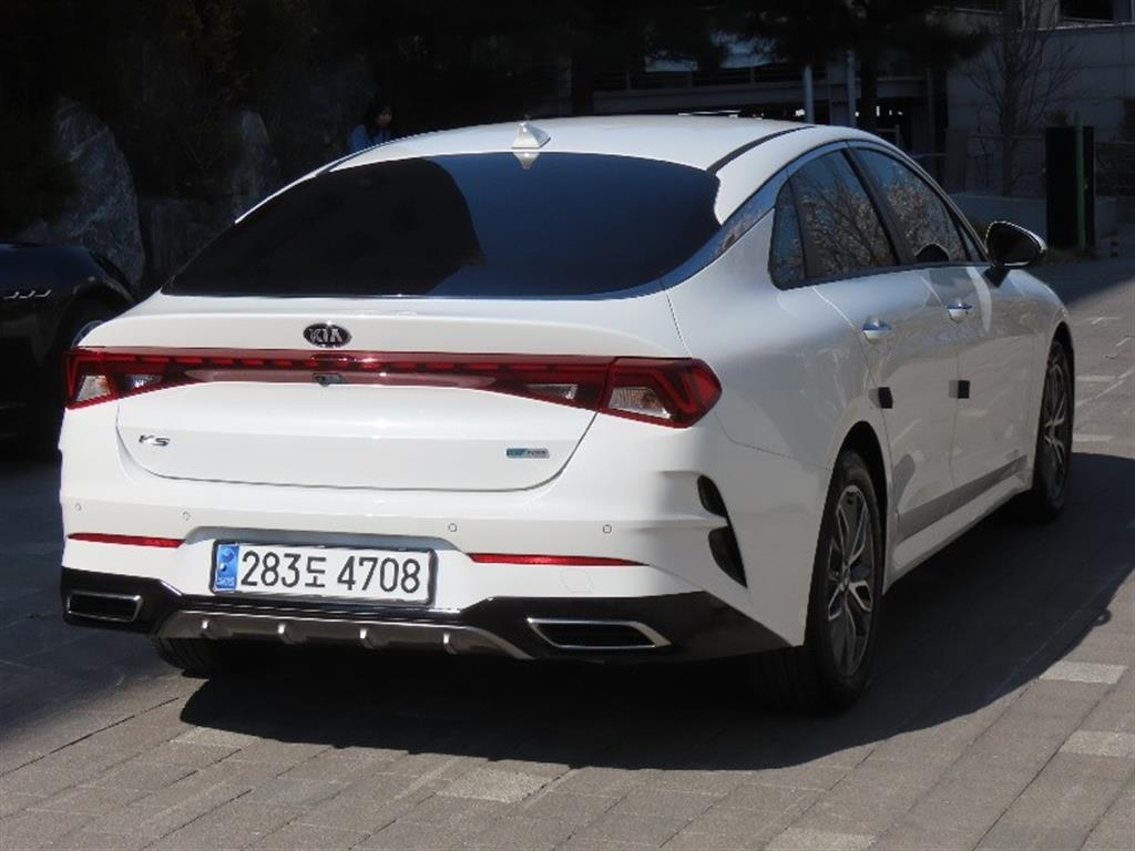 KIA K5 - Vista 5