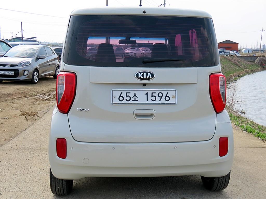 KIA Ray - Vista 4
