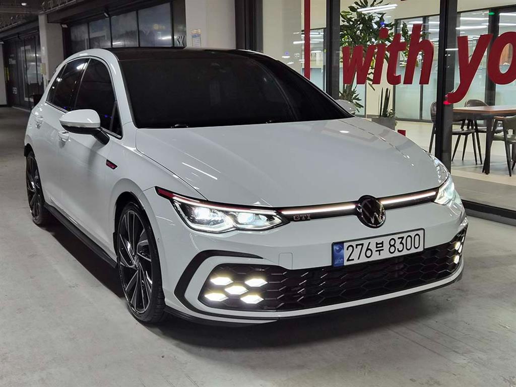 Volkswagen Golf 2023 Blanco - Importación desde Corea - HF Imports Iquique - Foto 1