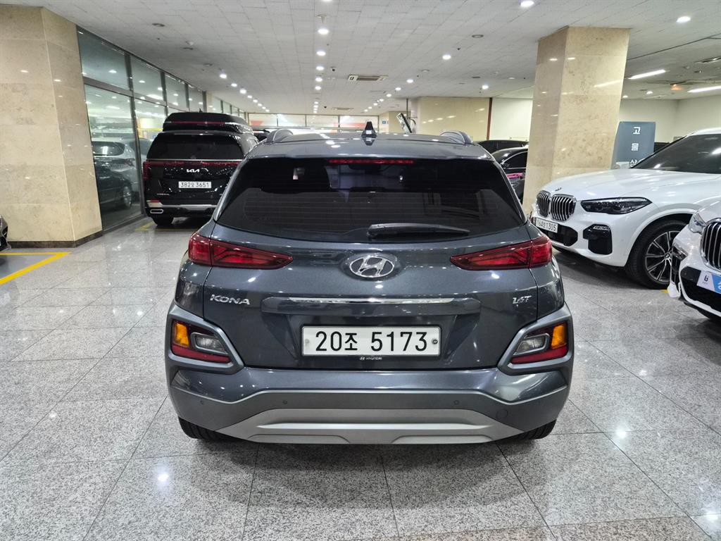 HYUNDAI Kona - Vista 4