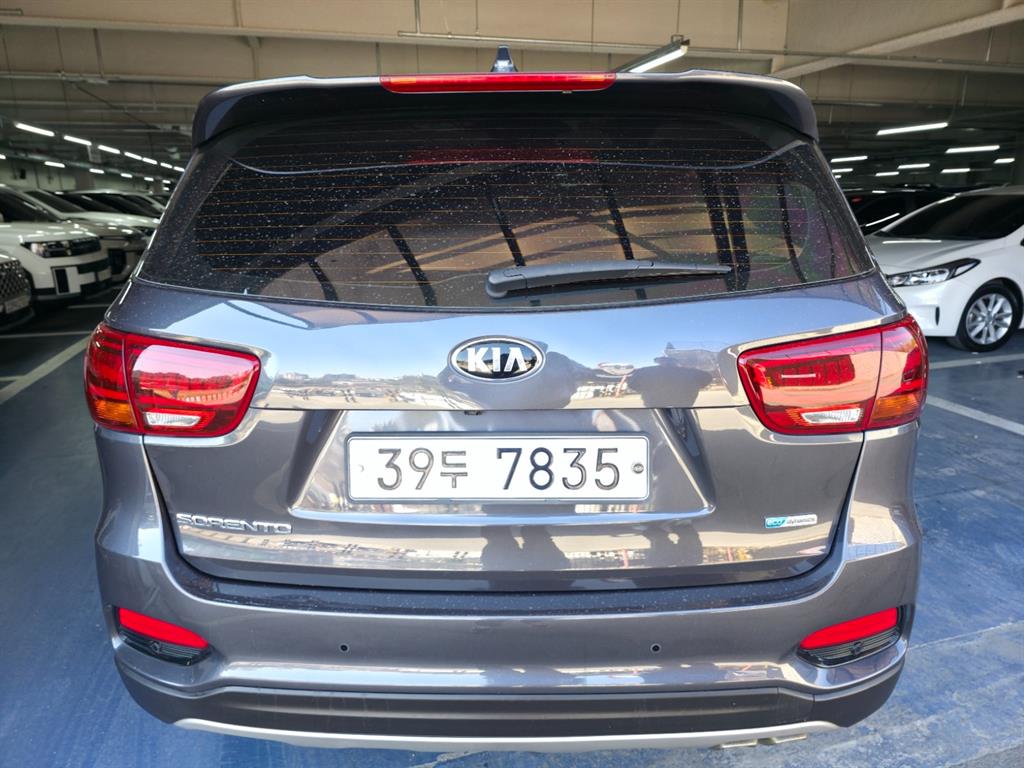 KIA Sorento - Vista 4