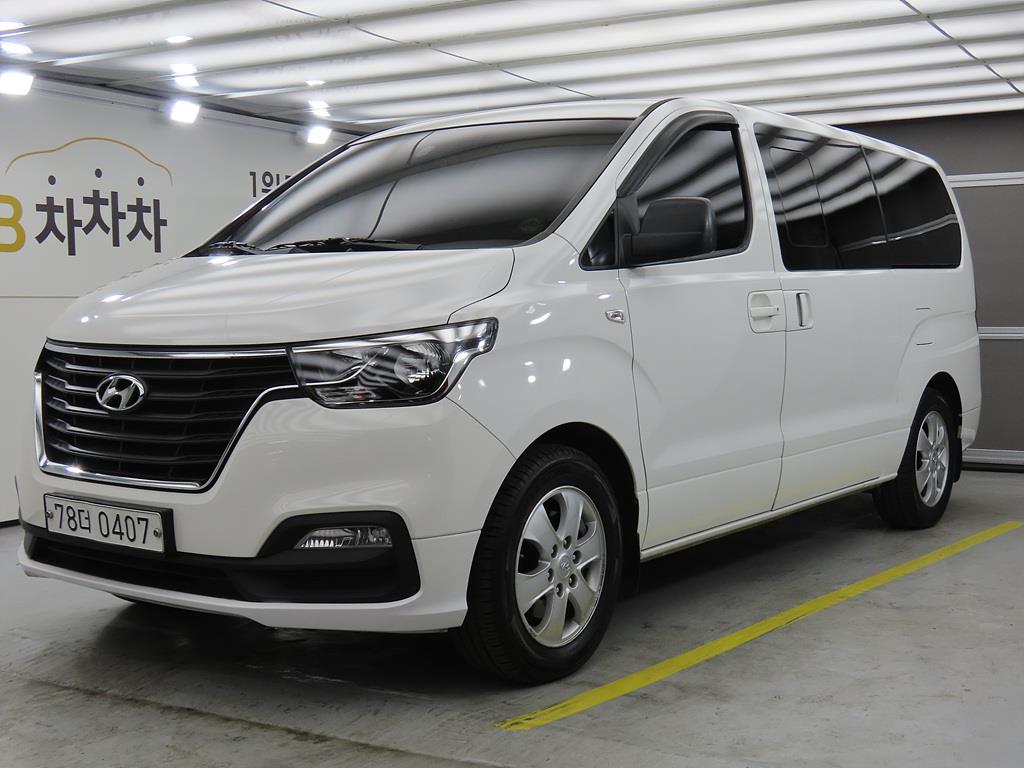 HYUNDAI Starex 2019 Blanco - Importación desde Corea - HF Imports Iquique - Foto 1