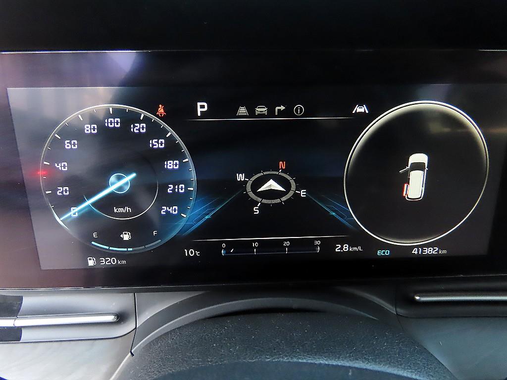 KIA Carnival - Vista 10