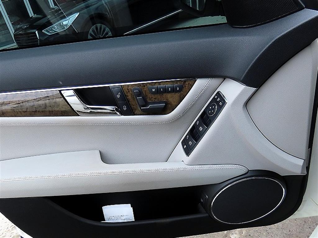 Mercedes Benz C Class - Vista 11