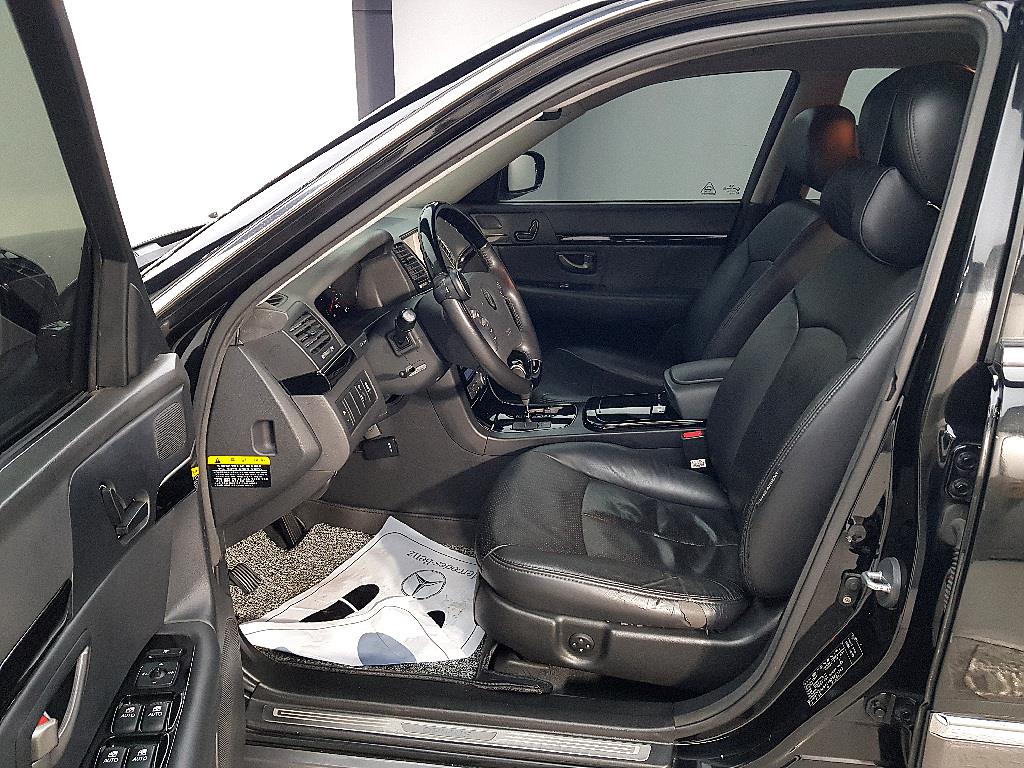 KIA Opirus - Vista 8