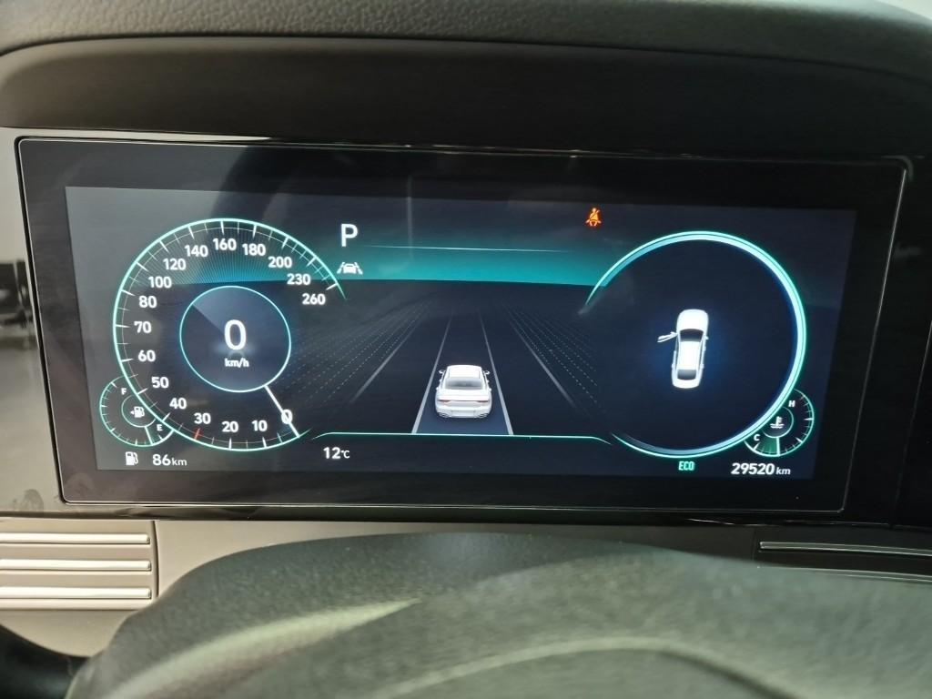 HYUNDAI Grandeur - Vista 6