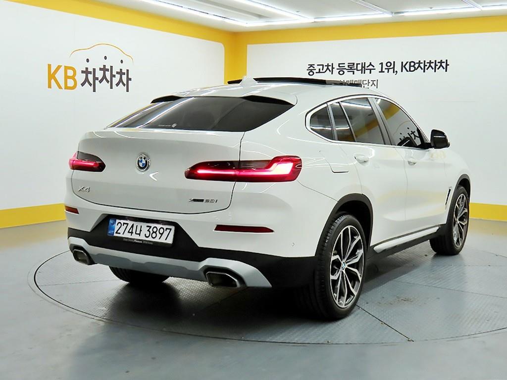 BMW X4 - Vista 4