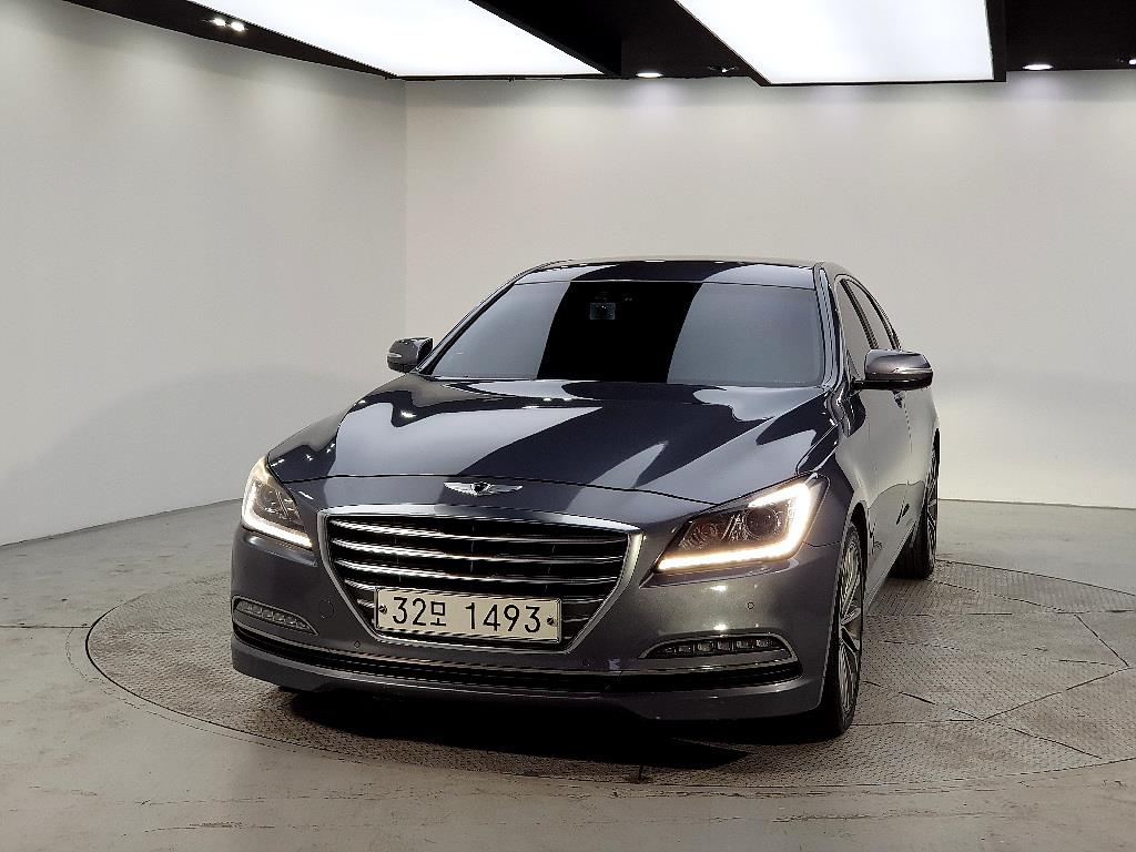 HYUNDAI Genesis - Vista 2