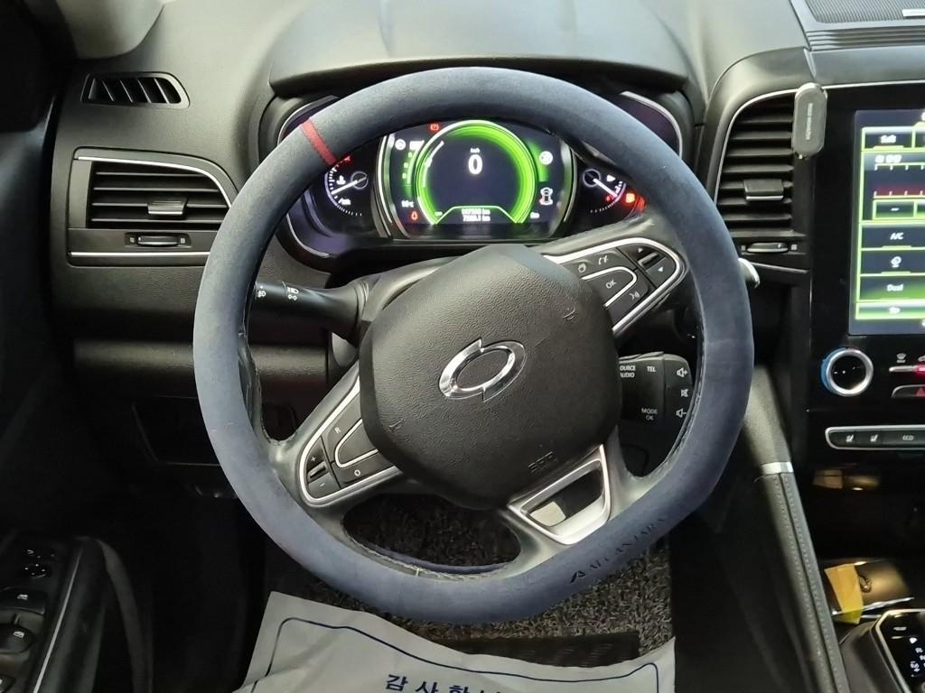 SAMSUNG QM6 - Vista 9