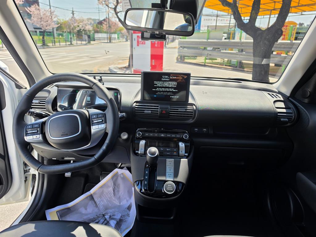 HYUNDAI Casper - Vista 12