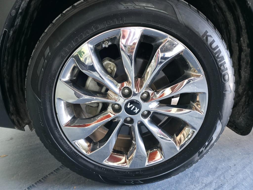 KIA Sorento - Vista 10