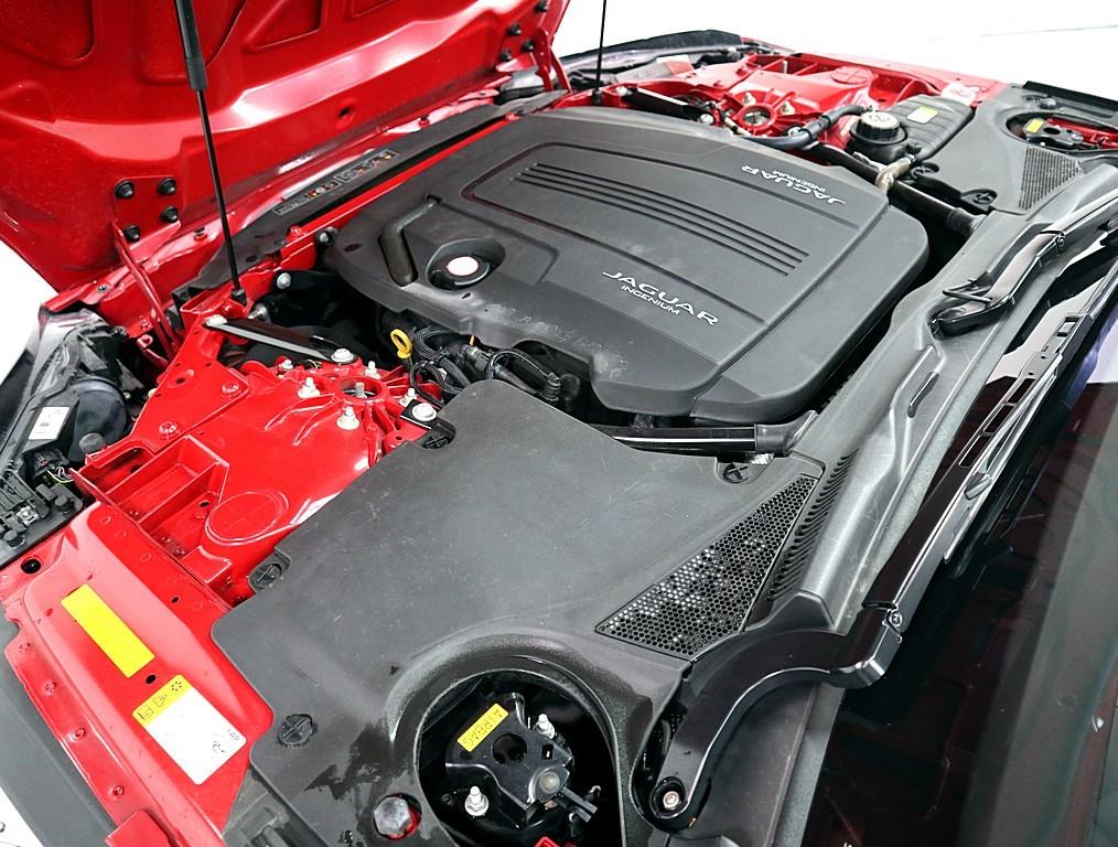 Jaguar F-TYPE - Vista 6