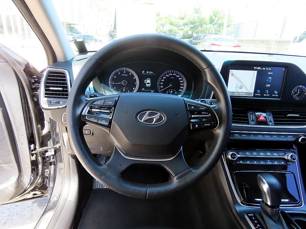 HYUNDAI Grandeur - Vista 8