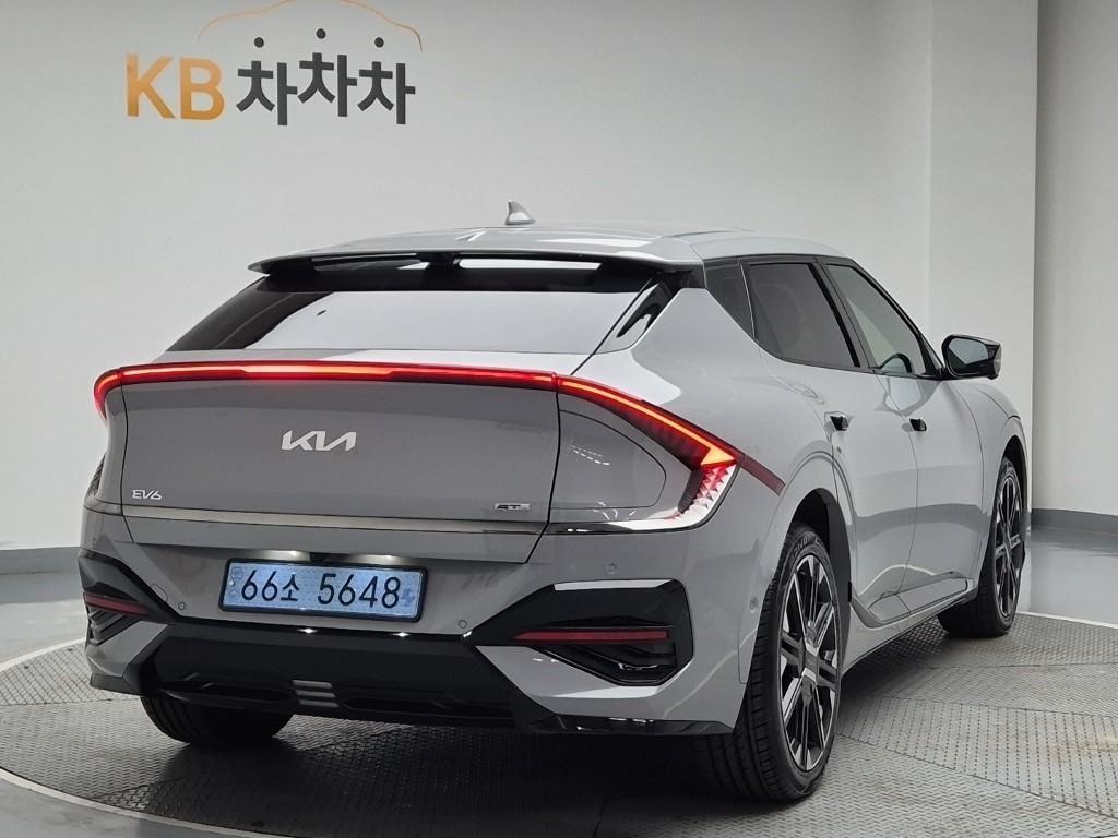 KIA EV6 - Vista 3