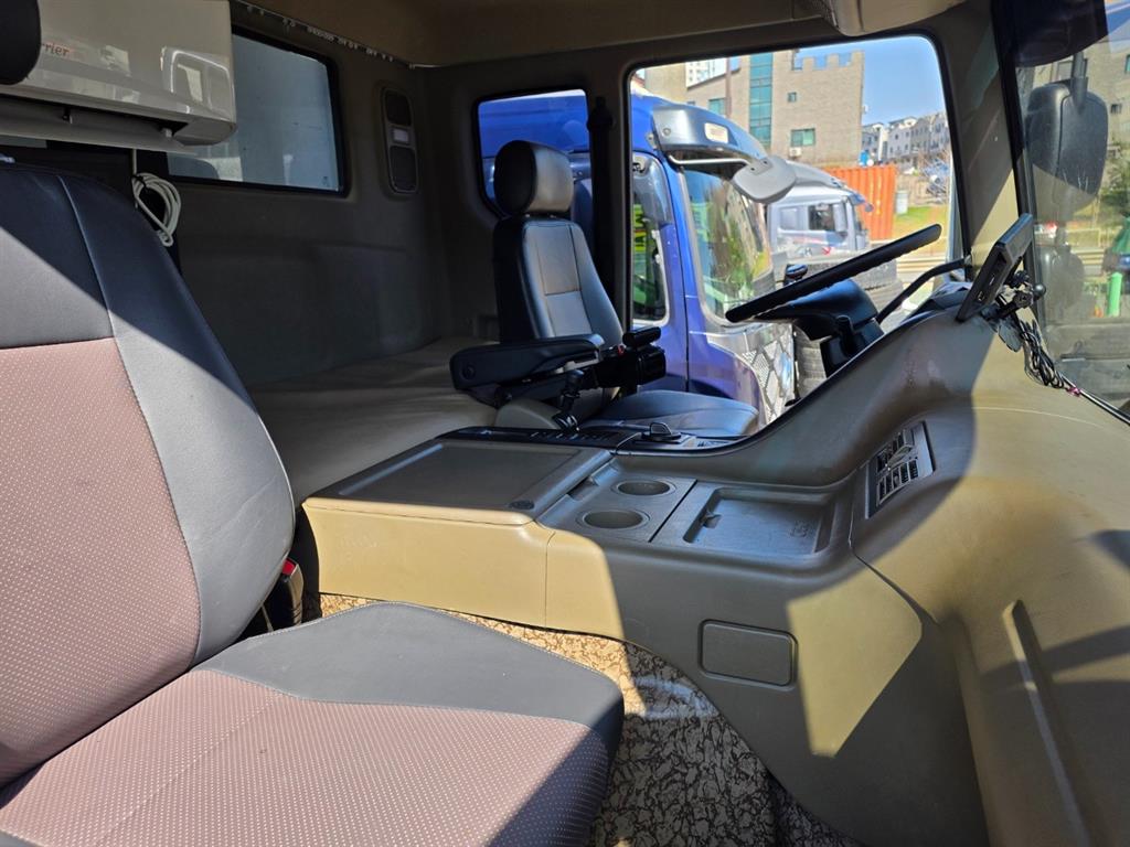 medium and large cargo truck 2024 Blanco - Importación desde Corea - HF Imports Iquique - Foto 14