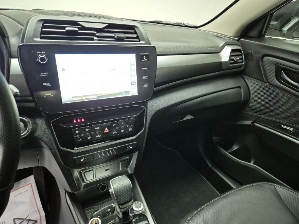 Ssangyong Tivoli - Vista 10