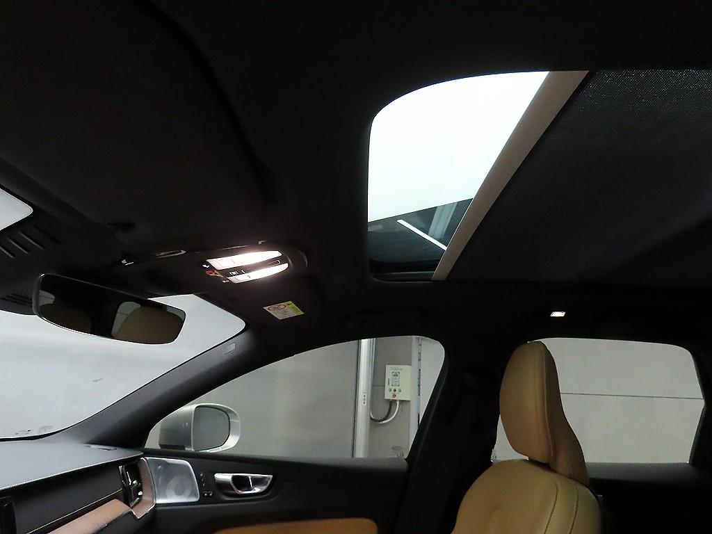 Volvo XC60 2022 Plateado - Importación desde Corea - HF Imports Iquique - Foto 15