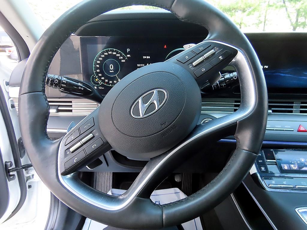 HYUNDAI Grandeur - Vista 8