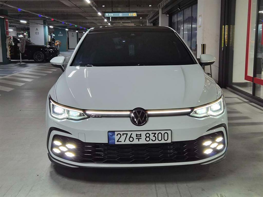 Volkswagen Golf - Vista 2