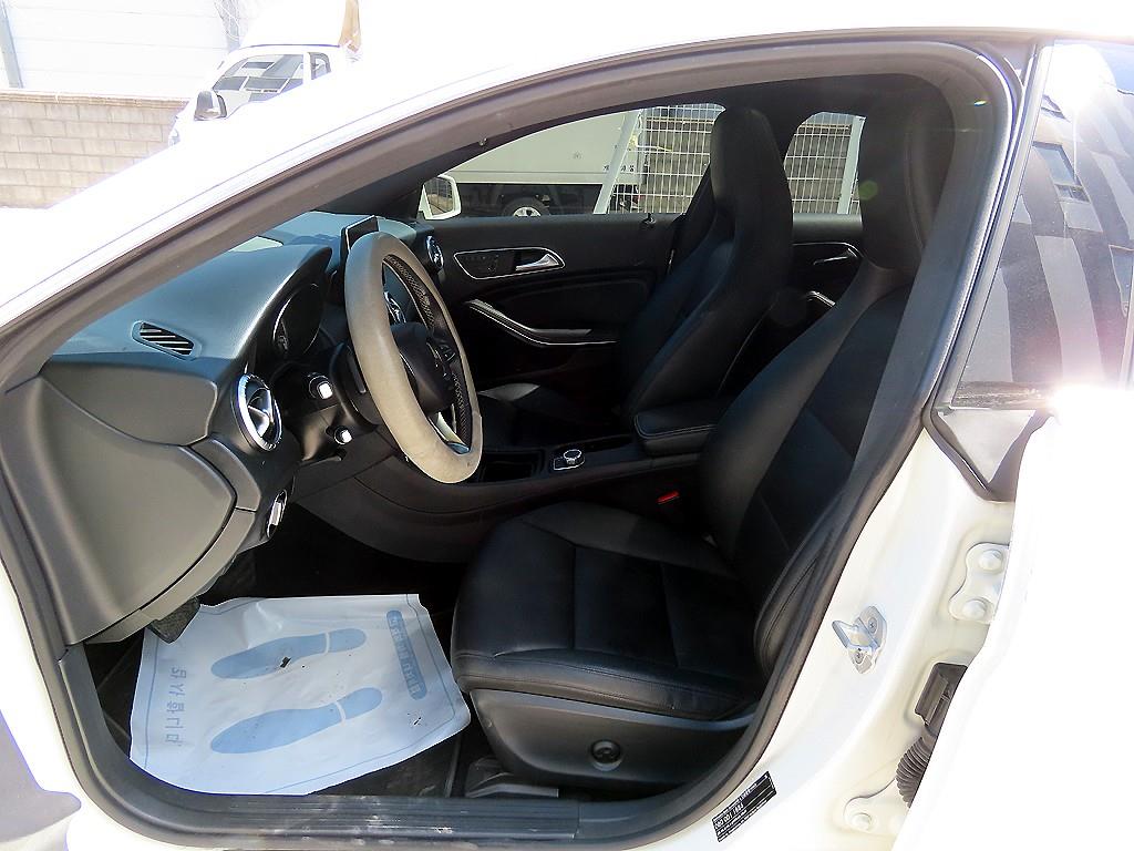 Mercedes Benz CLA Class - Vista 5