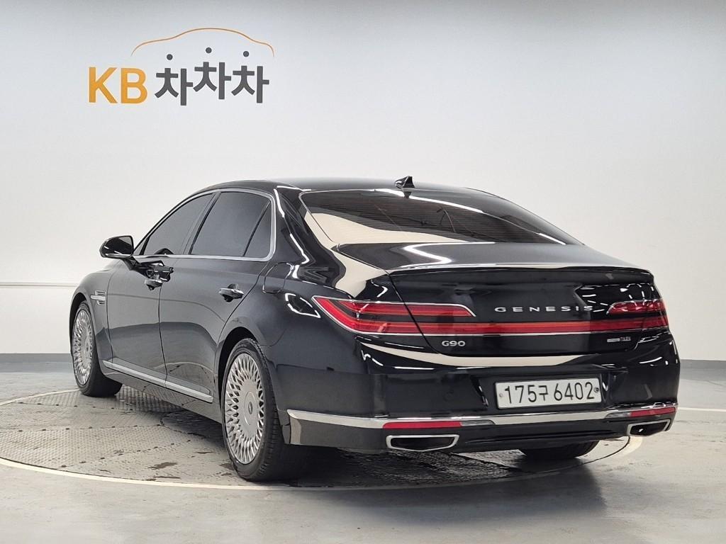 Genesis G90 - Vista 2