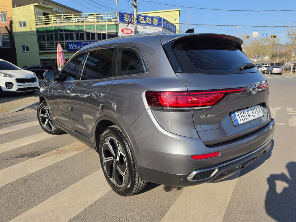 SAMSUNG QM6 - Vista 4