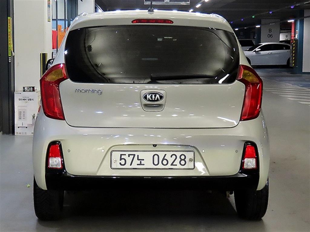 KIA Morning - Vista 5