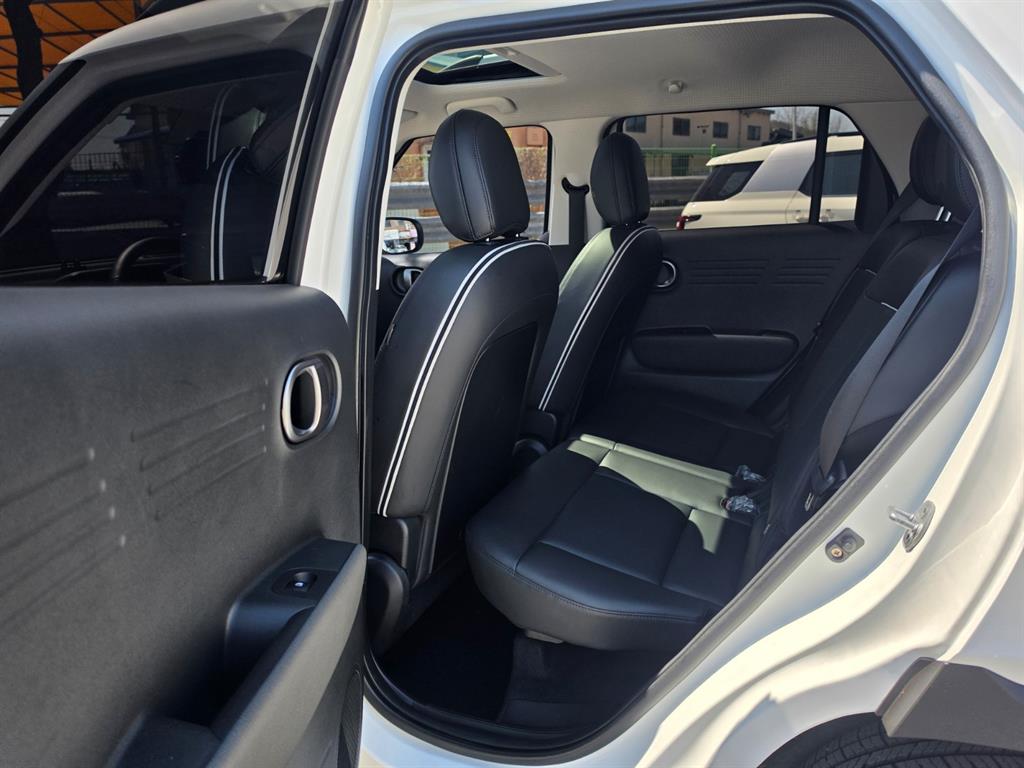 HYUNDAI Casper - Vista 11