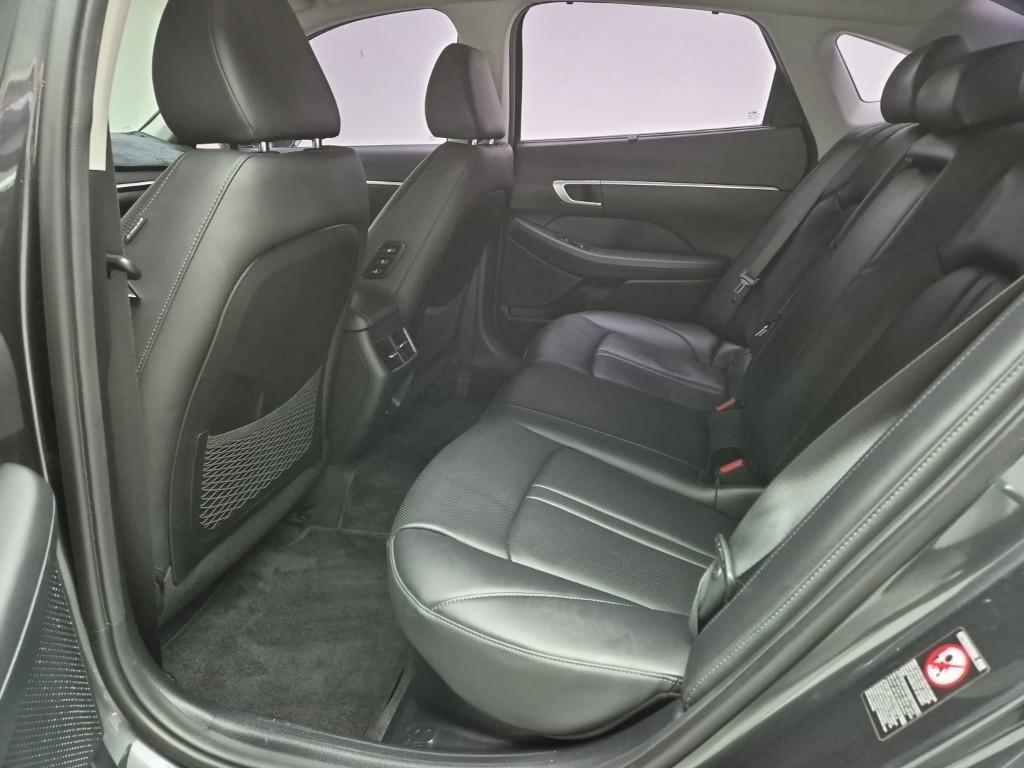 HYUNDAI Sonata - Vista 12